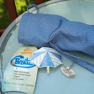 2004 Bratz Dolls Girls Beach Umbrella (NWT)